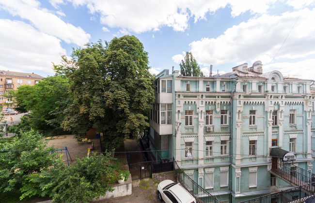 Secret Apartments - Photo 58