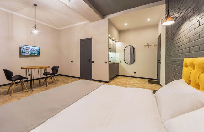 Secret Apartments - Photo 38