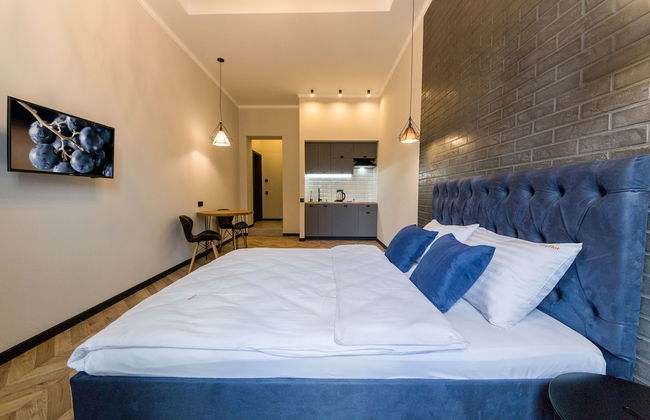 Secret Apartments - Photo 18