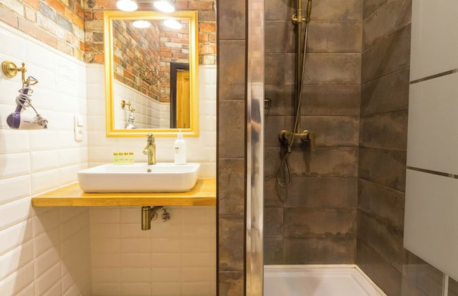 Secret Apartments - Photo 69