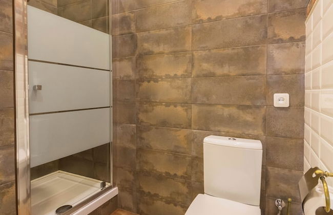 Secret Apartments - Photo 71