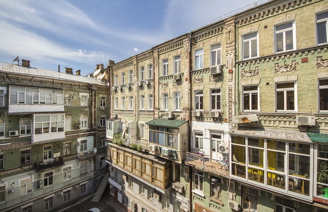 Secret Apartments - Photo 57