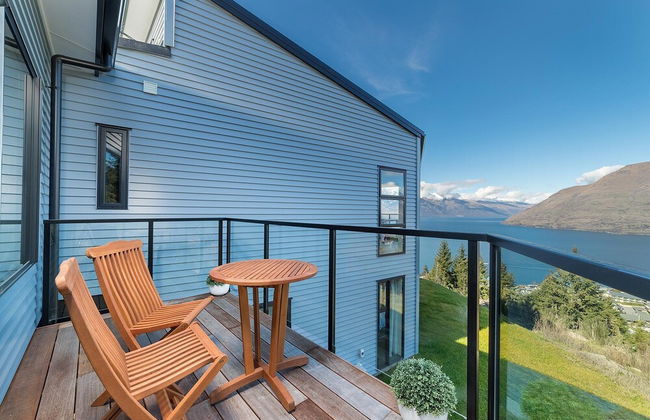 Modern One Bedroom Apartment with Lake View - Foto 8