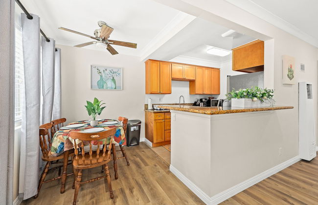 Bright&Cozy Getaway 10min to Downtown LA - Photo 12