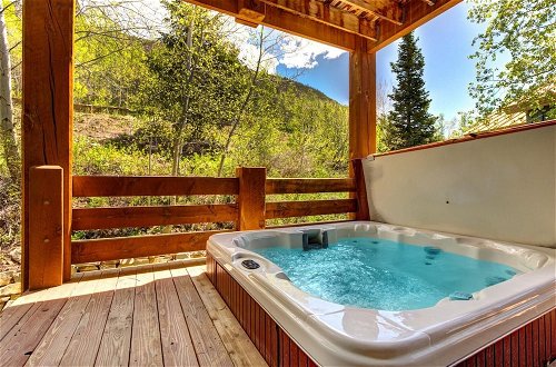 Photo 28 - K B M Resorts: Nordic Retreat - Hot Tub, Mountain Views, Wood Fireplace