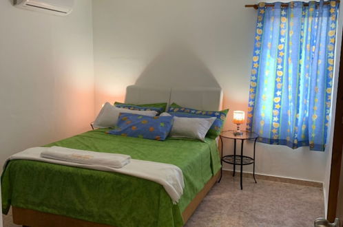 Photo 3 - Stylish 2r-2b Apt Near the Beach and Main Street