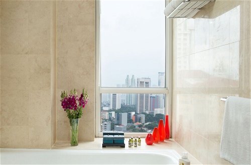 Foto 8 - Three Bedroom Executive Apartment, Somerset Berlian Jakarta