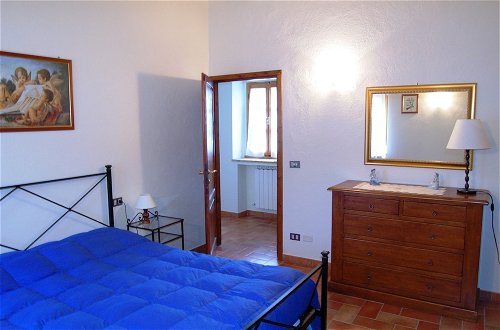 Photo 2 - Ground Floor Apartment in the Middle of Tuscany