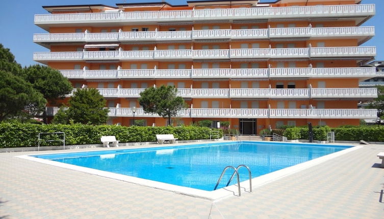 Photo 1 - Modern Apartment With Pool and Seaview