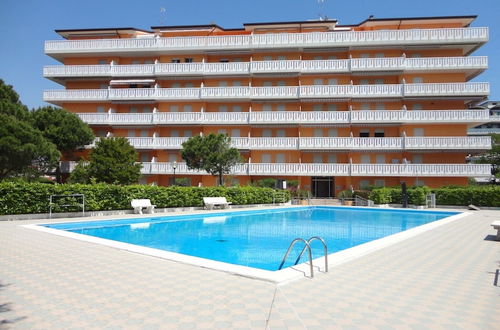 Photo 1 - Modern Apartment With Pool and Seaview