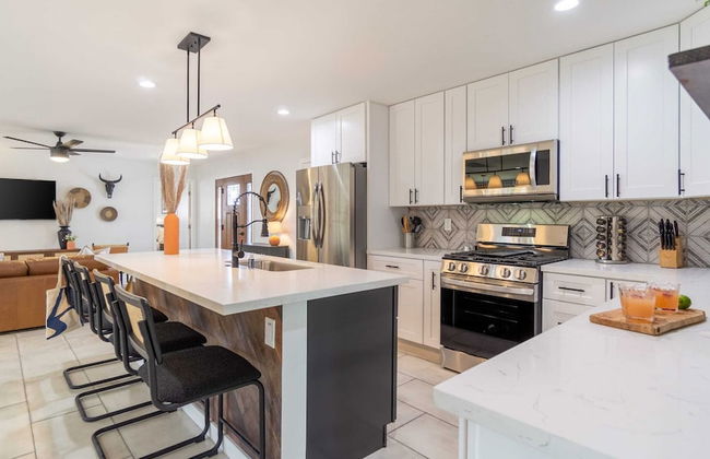 Rosario by Avantstay10mins to Old Town Scottsdale - Photo 4