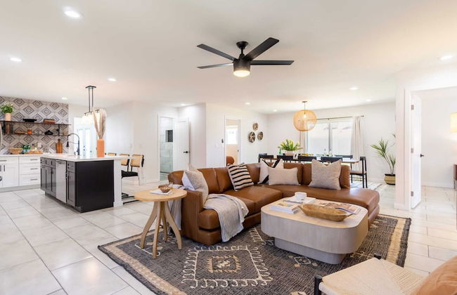 Rosario by Avantstay10mins to Old Town Scottsdale - Photo 1