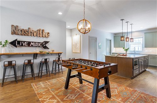 Photo 25 - Waverly by Avantstay Nashville-inspired Townhome w/ Luxury Kitchen, Pool Table