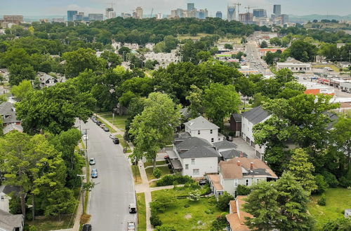 Foto 45 - Waverly by Avantstay Nashville-inspired Townhome w/ Luxury Kitchen, Pool Table