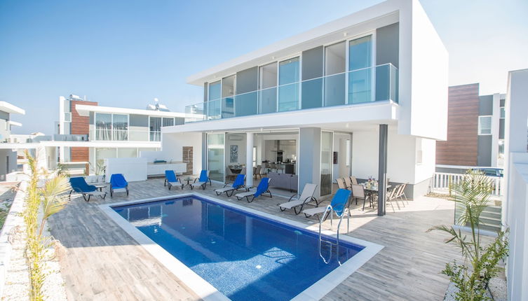 Photo 1 - Villa Prol17, Exquisite 5bdr Villa With Pool, Close to Fig Tree Bay Beach