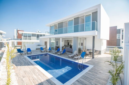 Photo 1 - Villa Prol17, Exquisite 5bdr Villa With Pool, Close to Fig Tree Bay Beach