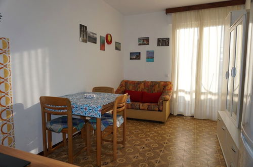 Photo 6 - Bright Apartment With Terrace - Beahost