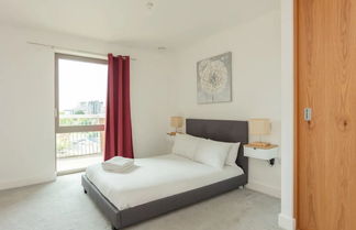 Foto 1 - Contemporary 1 Bedroom Apartment in Canning Town With Balcony