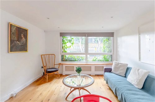 Photo 6 - Spacious 1 Bedroom Apartment in Vibrant Angel