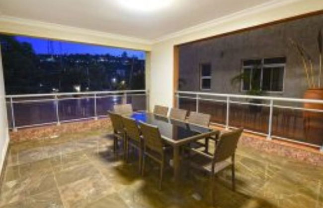 Moyo Close Apartments - Photo 3