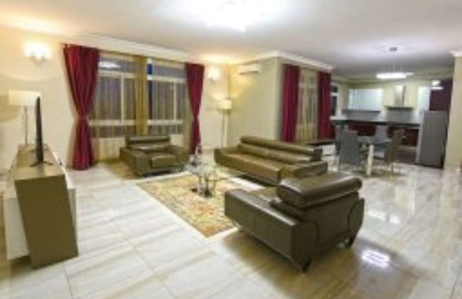 Moyo Close Apartments - Photo 9