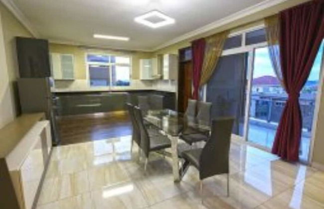 Moyo Close Apartments - Photo 7