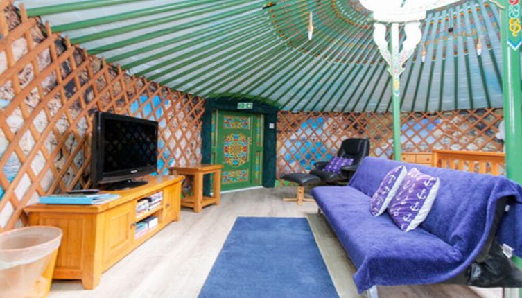 Photo 1 - Green Yurt With Hot Tub - Sleeps 3, Parking & Wifi