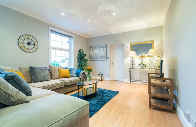 Modern Living 2 Bedroom Apartment South Wilmslow - Foto 1