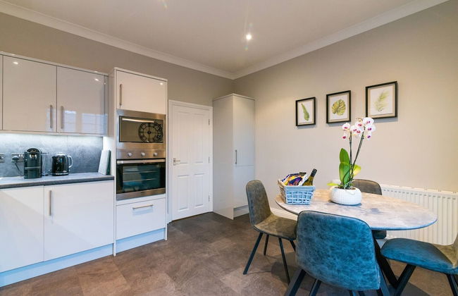 Modern Living 2 Bedroom Apartment South Wilmslow - Foto 19