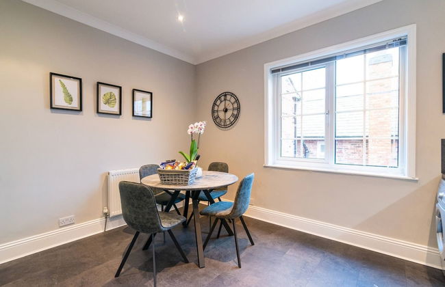 Modern Living 2 Bedroom Apartment South Wilmslow - Foto 18