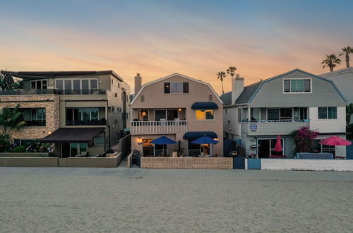 Photo 14 - Bay View II by Avantstay Ocean View Mission Beach Home on the Sand