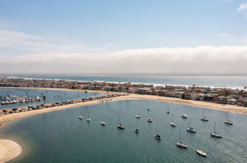 Photo 2 - Bay View II by Avantstay Ocean View Mission Beach Home on the Sand