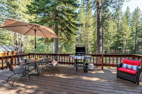 Photo 27 - Whiskey Springs by Avantstay Classic Cabin Near Tahoe Donner Ski Area