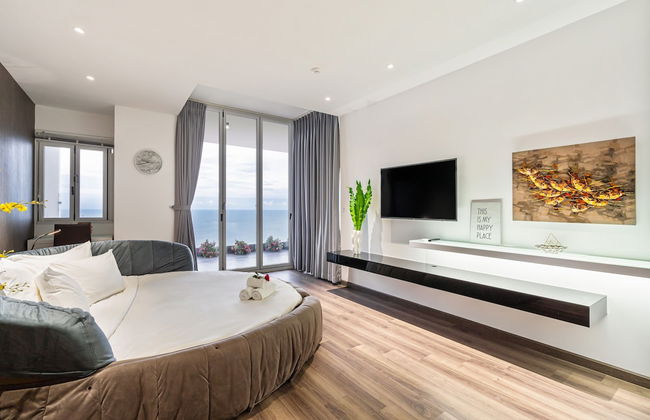 Stephen Luxury Apartments - Photo 9