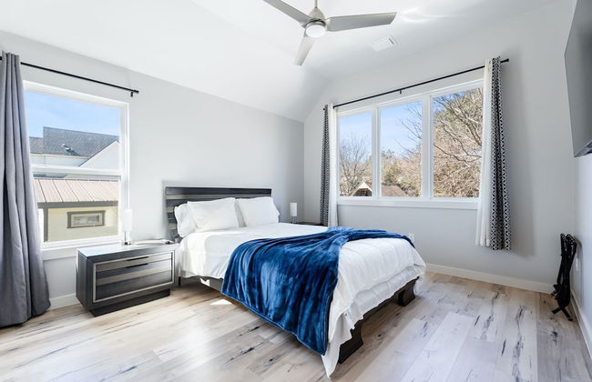 Trendy 3 Bedroom in South Austin! - Photo 4