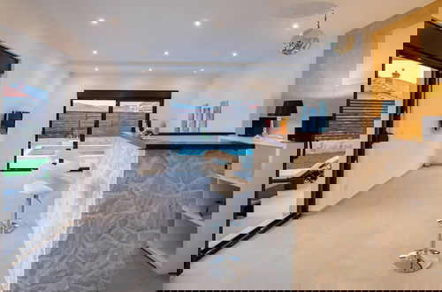 Foto 47 - Villa Salt - 8 2 Heated Pool Trogir Near Beach