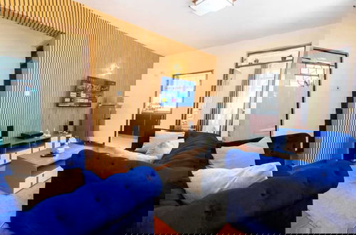 Foto 5 - Lux Suites Mararo Court Apartments