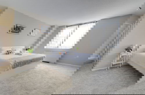 Foto 6 - Stylish & Fantastic apt in Crystal City