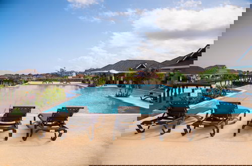 Photo 7 - Sunshine Paradise Villa