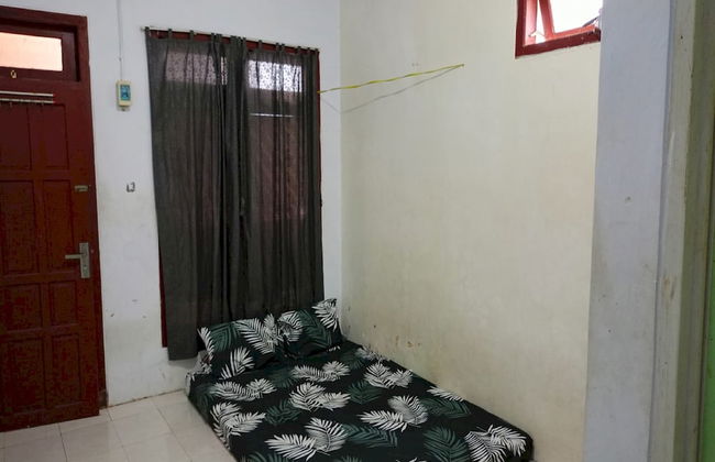 OYO Life 93712 Vanda Family - Photo 12