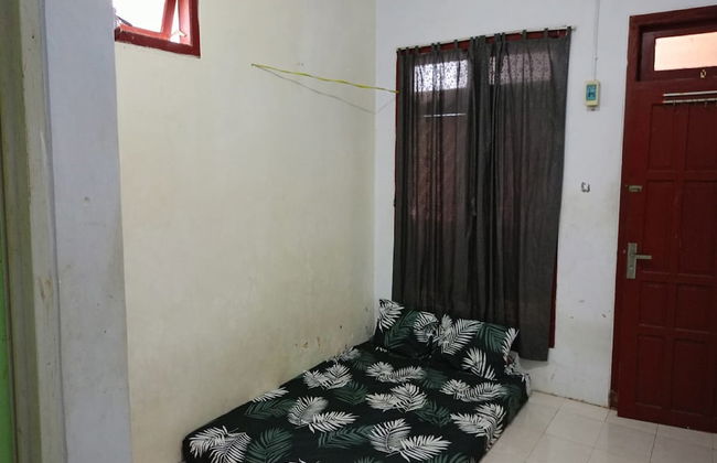 OYO Life 93712 Vanda Family - Photo 13