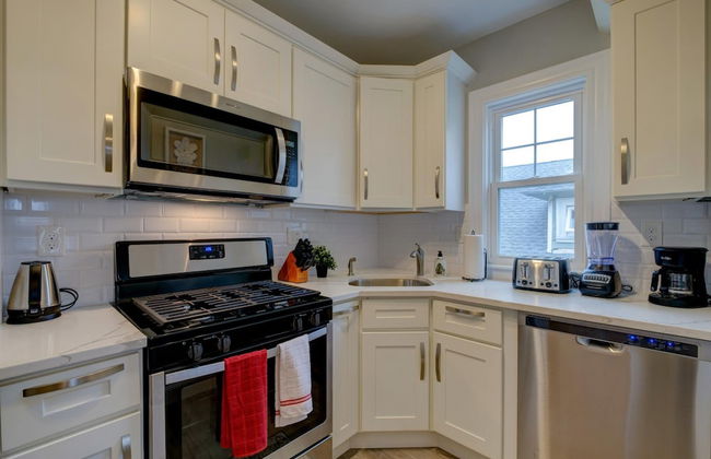 Spacious 2bd 1ba Free Parking 3D Tour - Photo 15