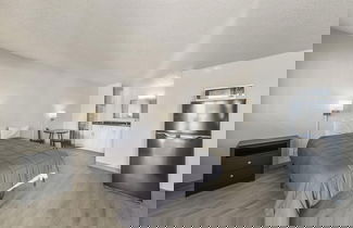 Foto 3 - LTA Suites Brookside