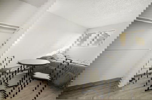 Foto 21 - LTA Suites Brookside