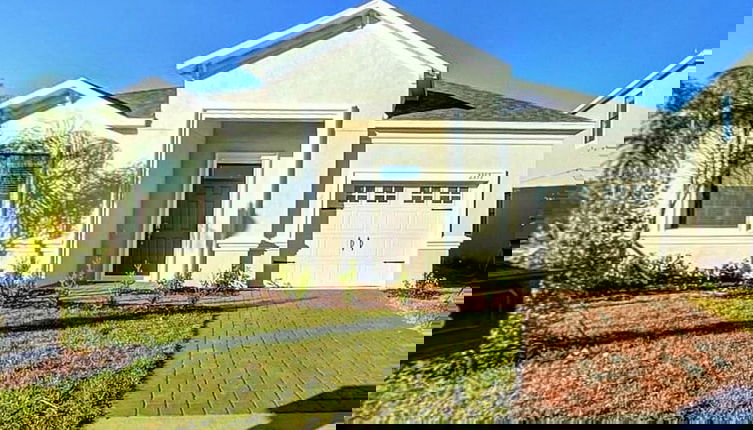 Foto 1 - Cozy Pool 4 Bed Home With Spa 4 Bedroom Home by RedAwning