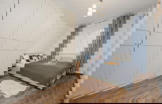 Foto 3 - Beige and Blue Apartment by Renters