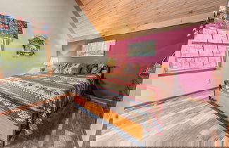 Foto 2 - Hey Diddle Diddle 3 Bedroom Cabin by RedAwning