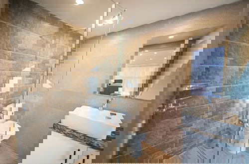 Foto 16 - Plaza Achim Penthouse, 300m From Beach!