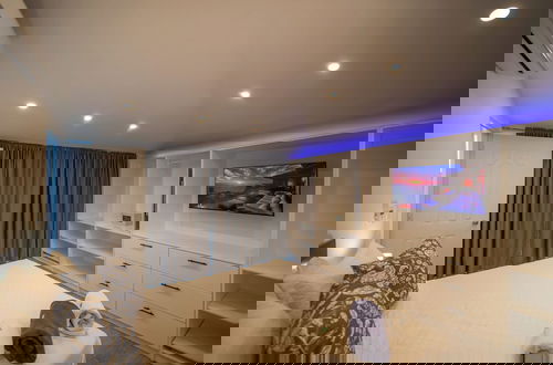 Foto 12 - Plaza Achim Penthouse, 300m From Beach!
