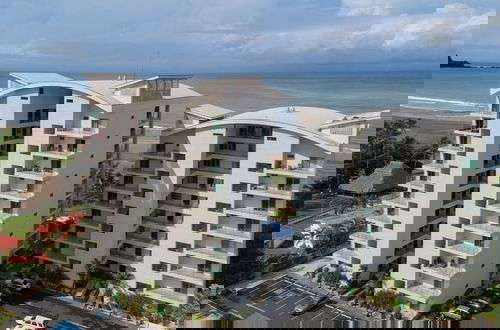 Foto 37 - Elegant Beachfront Condo at Diamonte del Sol - 801s by RedAwning